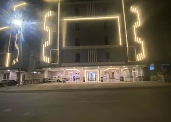 شقة انيقة بغرفتين نوم وصالة