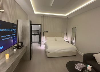 استديو بتصميم أنيق ودخول ذاتي