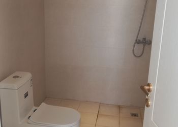 شالية انيق بجلسة خارجية ومسبح 