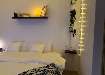 استديو بأثاث مريح ودخول ذاتي