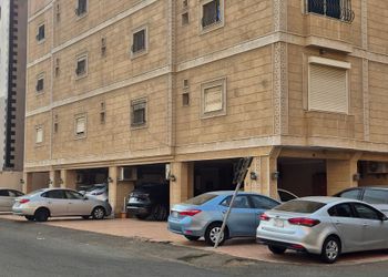 استديو بأثاث مريح وبسيط 