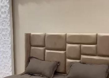 شاليه بجلسة خارجية ومسبح خارجي