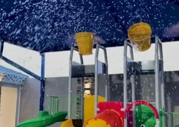 شالية بمجالس ومسبح العاب مائية 