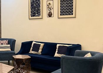 شاليه بألعاب أطفال ومسبح