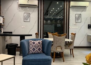 شاليه بألعاب أطفال ومسبح