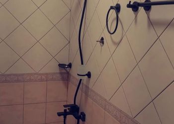 شاليه بملعب كرة طائرة ومسبح