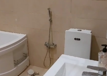 شاليه بجلسة خارجية ومسبح 