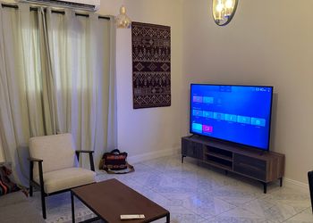 شقة أنيقة بصالة وغرفة نوم