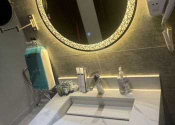 استديو هادئ بدخول ذاتي 