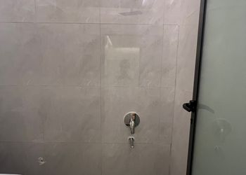 استديو بسرير ماستر وجلسة جانبية 
