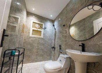شقة بتصميم أنيق ودخول ذاتي
