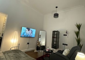 استديو بدخول ذاتي وسرير مريح 