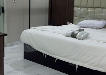 شاليه بمسطح اخضر