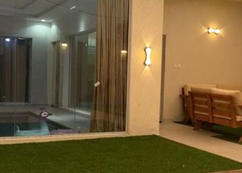 شاليه بمسطح اخضر