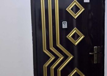 استديو بسرير ماستر وجلسة جانبية 