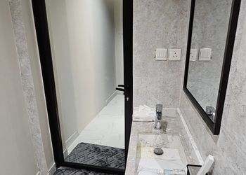 استوديو بدخول ذاتي 