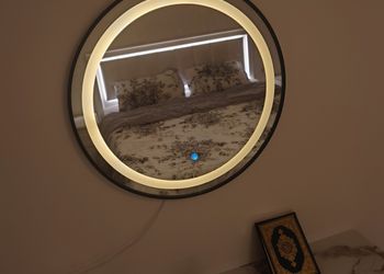 شقة بغرفتين نوم وصالة