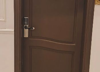 استديو بسرير ماستر وأثاث مريح 