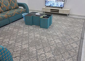 شقة بغرفة جلوس وغرفتين نوم 