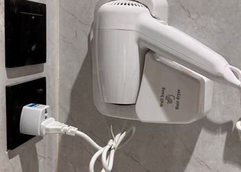 استديو بسرير ماستر وجلسة جانبية 