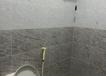 شاليه بجلسة خارجية ومسبح