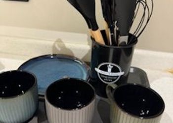 شقة بغرفة جلوس وغرفتين نوم 