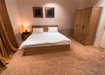 شقة بغرفتين نوم وصالة جلوس