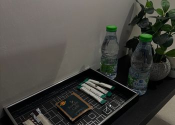 استديو بسرير ماستر وجلسة جانبية