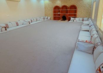 استراحة بمجالس واسعة وألعاب أطفال