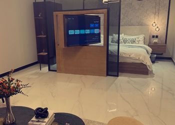 استديو هادئ بدخول ذاتي 