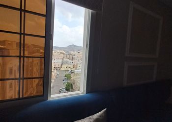 شقة بغرفة نوم وصالة جلوس 