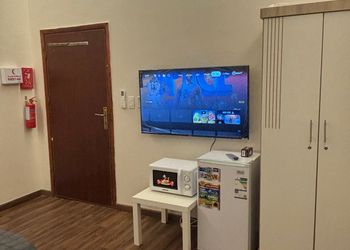 استديو بسرير ماستر وجلسة جانبية