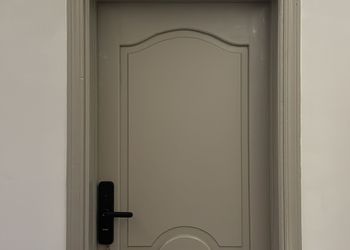 استديو بدخول ذاتي وتصميم هادئ 