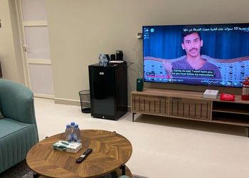 استديو هادئ بدخول ذاتي 