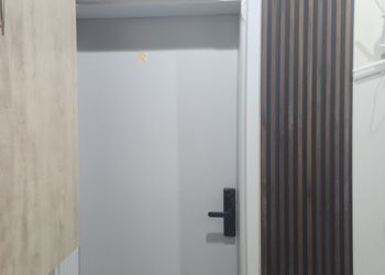 استديو بسرير ماستر وجلسة جانبية 