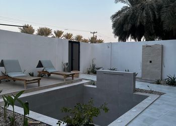 شاليه بمسبح وجلسه خارجيه