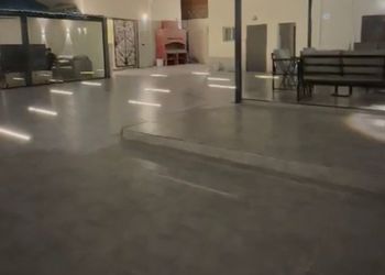 استراحة بجلسة خارجية ومسبح
