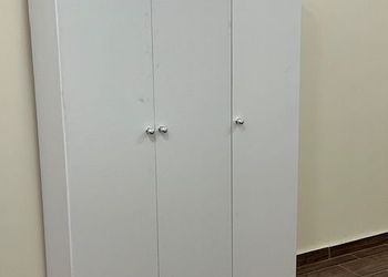 شقة بثلاث غرف نوم ودخول ذاتي 
