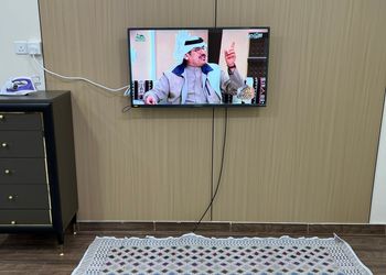 شقة بثلاث غرف نوم ودخول ذاتي 