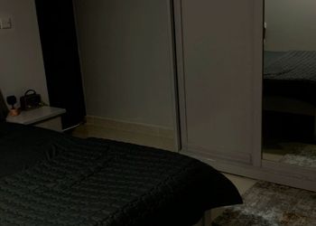 شقة انيقة بصالة وغرفتين نوم