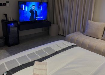 استديو بتصميم أنيق ودخول ذاتي