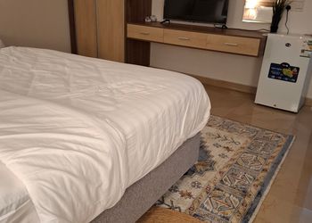 استديو بأثاث مريح وفاخر