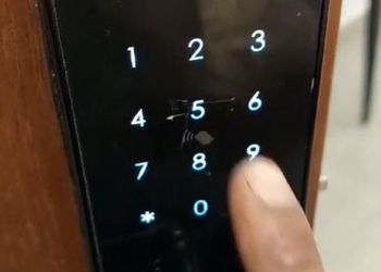 شقة بغرفتين نوم وصالة