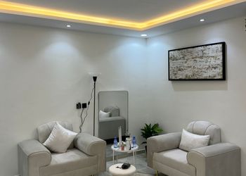 استديو بسرير ماستر وجلسة جانبية 