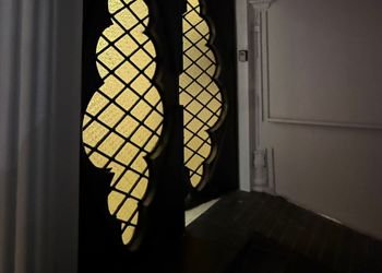 استديو هادئ بسرير ماستر