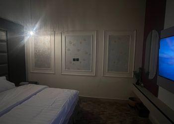 استديو هادئ بسرير ماستر 