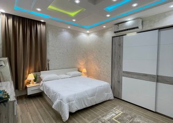 شاليه بمجالس انيقه وواسعه