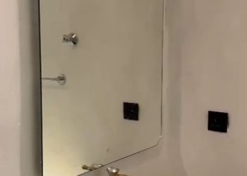 شاليه أنيق بمجلس واسع بتصميم يوناني 