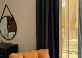 استديو هادئ بسرير ماستر 