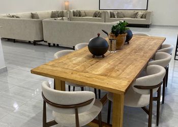 استراحة بمسطح اخضر ومجالس